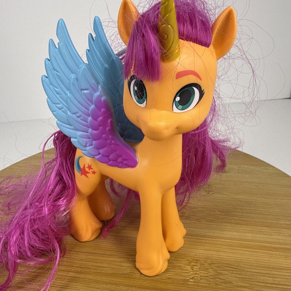 My Little Pony Sparkling Generations SUNNY‎ STARSCOUT  - 6.5"  2021 - Picture 5 of 9